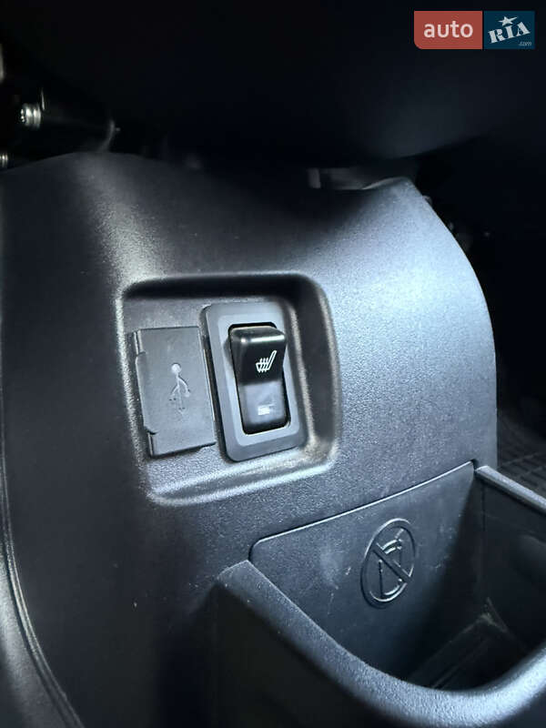 Хэтчбек Mitsubishi i-MiEV 2014 в Житомире