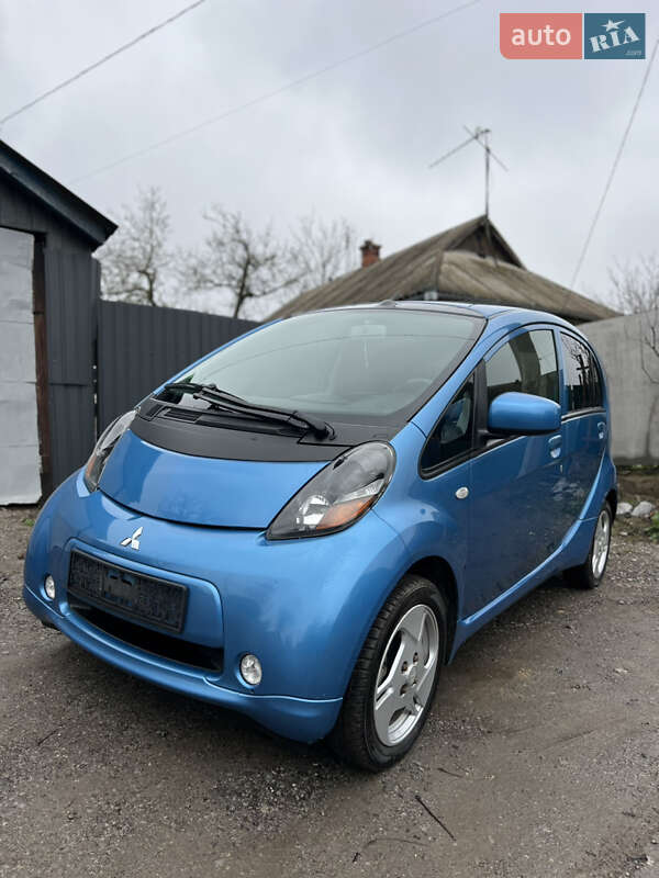 Mitsubishi i-MiEV 2012