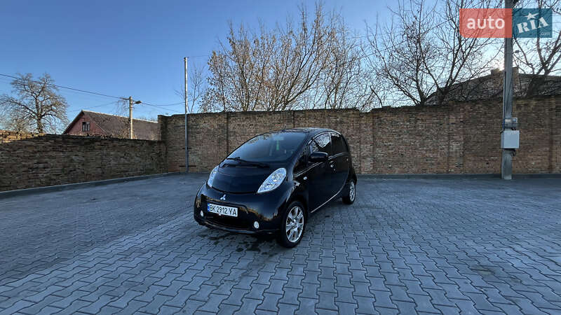 Хэтчбек Mitsubishi i-MiEV 2015 в Дубно