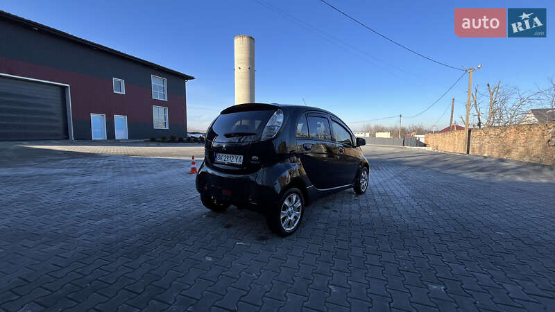 Хэтчбек Mitsubishi i-MiEV 2015 в Дубно