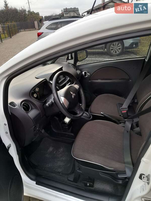Хэтчбек Mitsubishi i-MiEV 2012 в Львове