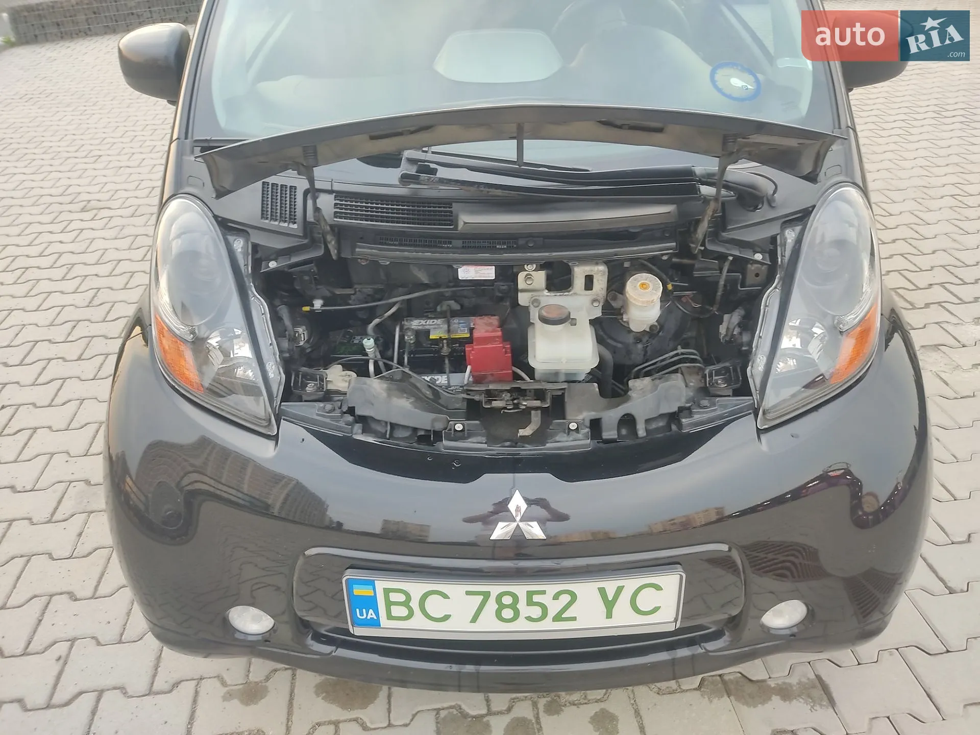 2011 Mitsubishi i-MiEV - мініатюра 11