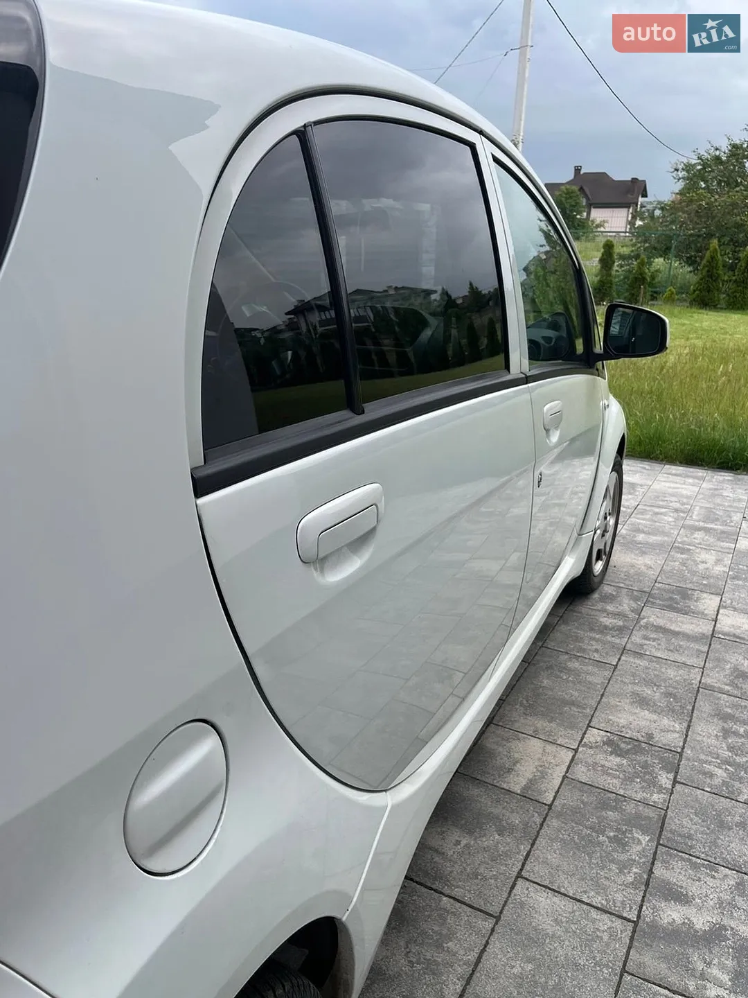 2011 Mitsubishi i-MiEV - мініатюра 13