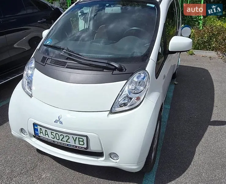 Mitsubishi i-MiEV 2015