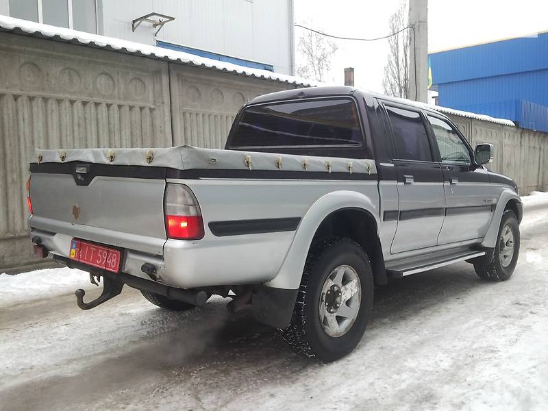 Седан Mitsubishi L 200 2003 в Киеве
