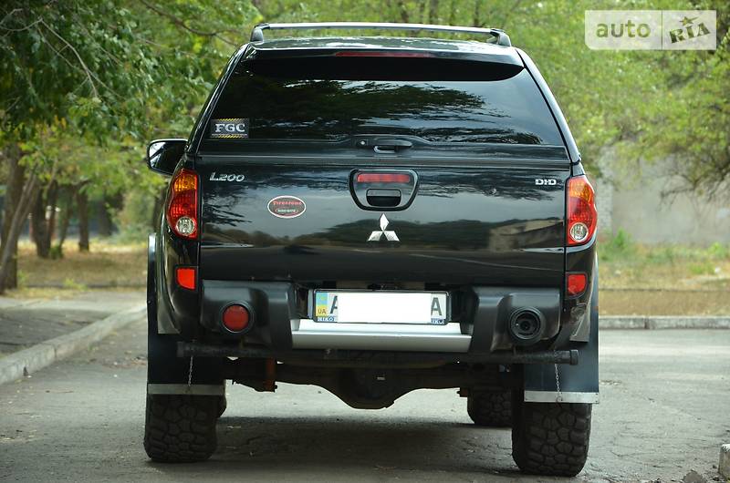Внедорожник / Кроссовер Mitsubishi L 200 2008 в Кривом Роге