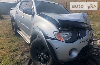 Внедорожник / Кроссовер Mitsubishi L 200 2007 в Киеве