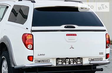 Внедорожник / Кроссовер Mitsubishi L 200 2012 в Одессе