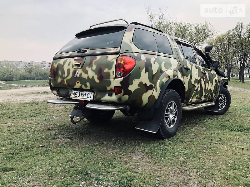 Внедорожник / Кроссовер Mitsubishi L 200 2008 в Днепре фото 5 Внедорожник / Кроссовер Mitsubishi L 200 2008 в Днепре