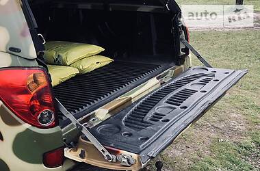 Позашляховик / Кросовер Mitsubishi L 200 2008 в 