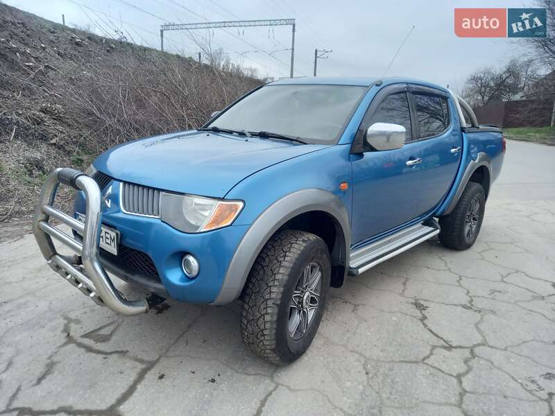 Mitsubishi L 200 2008