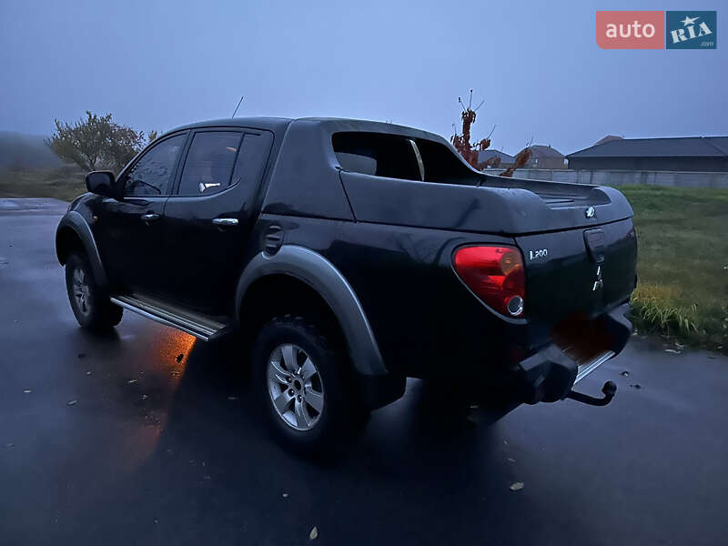 Пікап Mitsubishi L 200 2008 в Конотопі фото 5 Пікап Mitsubishi L 200 2008 в Конотопі