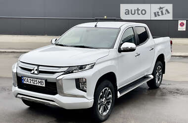 Пікап Mitsubishi L 200 2021 в 
