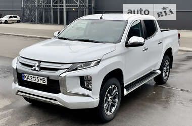 Пікап Mitsubishi L 200 2021 в 