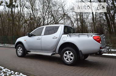 Пикап Mitsubishi L 200 2007 в Киеве