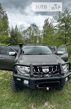 Пикап Mitsubishi L 200 2016 в Киеве