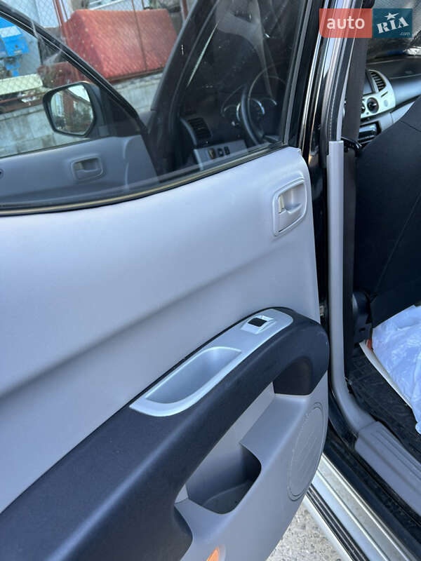 Пикап Mitsubishi L 200 2010 в Харькове