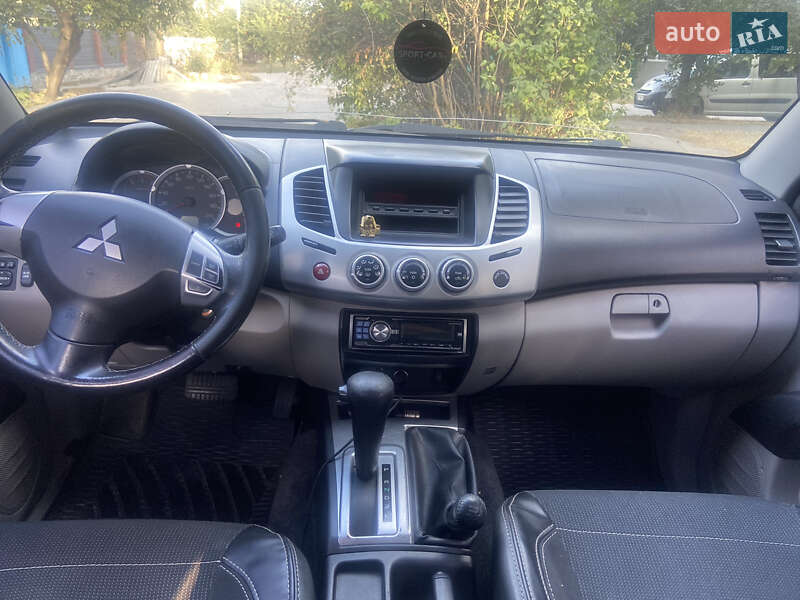 Пікап Mitsubishi L 200 2011 в Сумах
