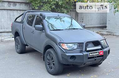 Пикап Mitsubishi L 200 2008 в Киеве