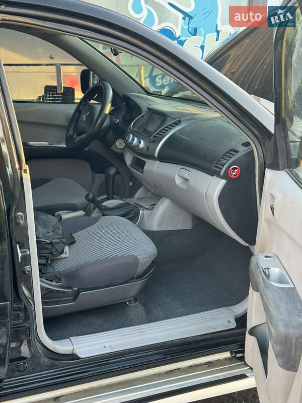Пикап Mitsubishi L 200 2008 в Кременчуге