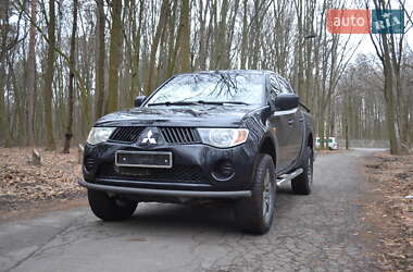 Пікап Mitsubishi L 200 2008 в Києві