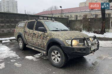 Пікап Mitsubishi L 200 2011 в Києві