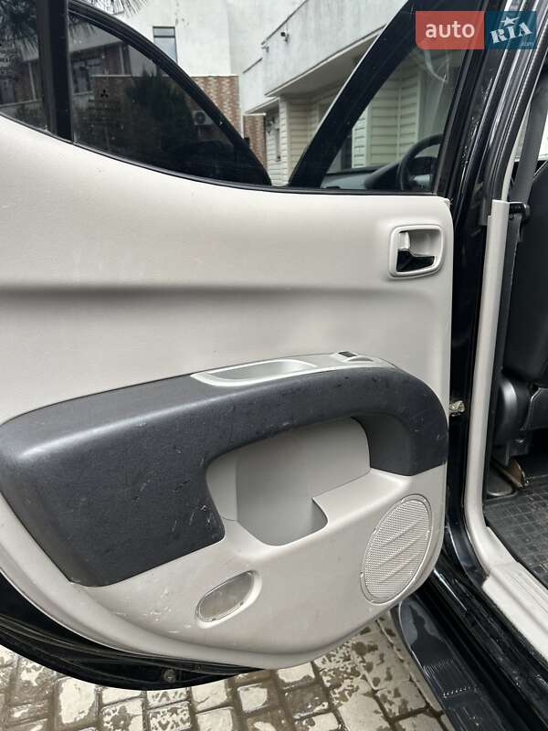 Пикап Mitsubishi L 200 2011 в Харькове фото 7 Пикап Mitsubishi L 200 2011 в Харькове