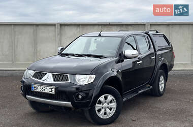 Пикап Mitsubishi L 200 2013 в 