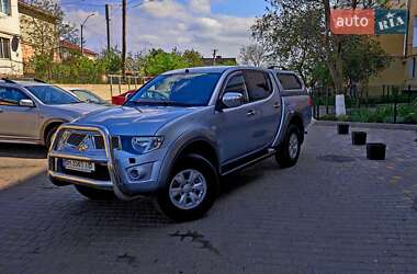 Пикап Mitsubishi L 200 2011 в 