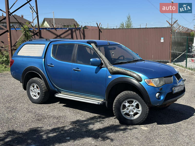 Пикап Mitsubishi L 200 2008 в Киеве