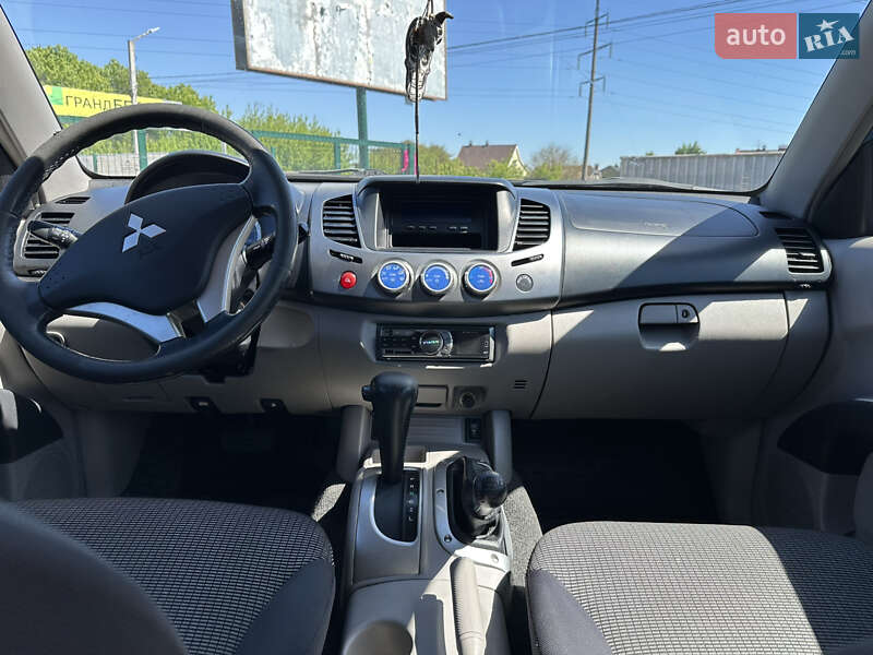 Пикап Mitsubishi L 200 2008 в Киеве