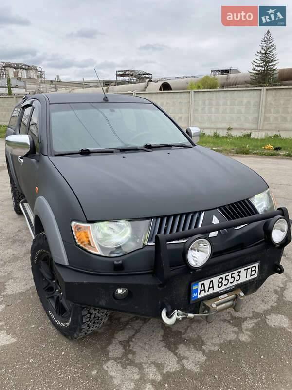 Пікап Mitsubishi L 200 2008 в Здолбуніві