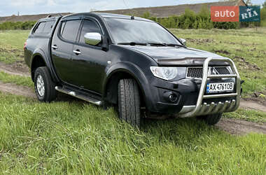 Пикап Mitsubishi L 200 2011 в Харькове