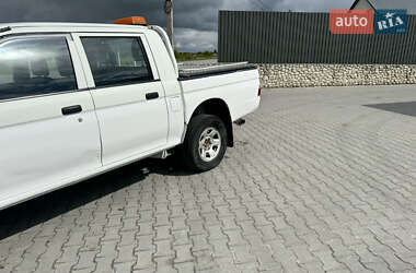 Пикап Mitsubishi L 200 2002 в 