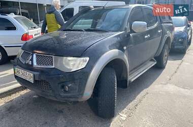 Пикап Mitsubishi L 200 2010 в 