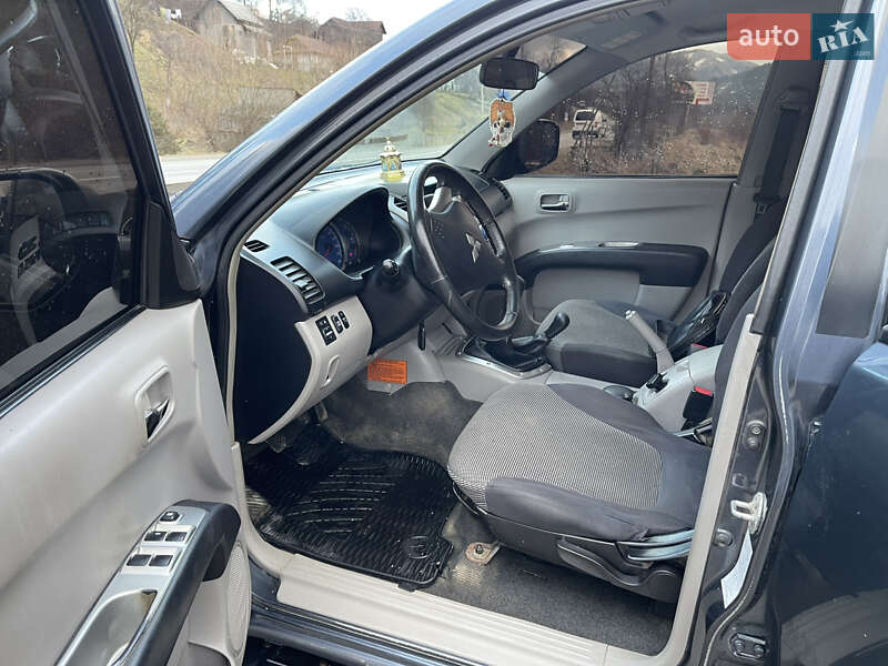 Пикап Mitsubishi L 200 2008 в Ивано-Франковске фото 13 Пикап Mitsubishi L 200 2008 в Ивано-Франковске