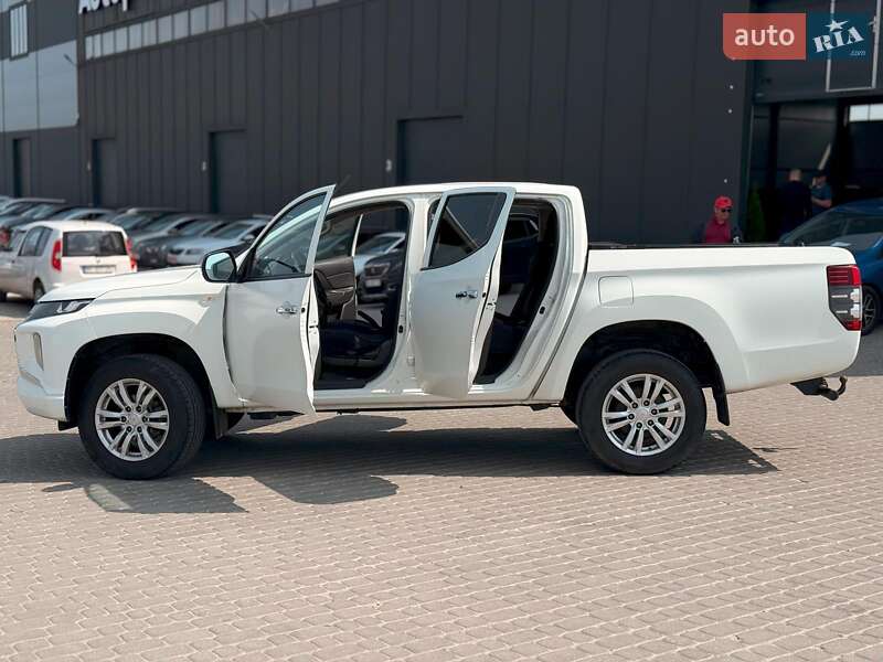 Пикап Mitsubishi L 200 2019 в Львове