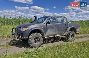 Пикап Mitsubishi L 200 2006 в Харькове