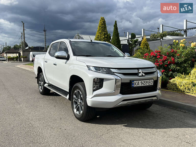 Mitsubishi L 200 2021