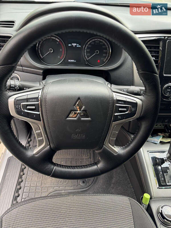 Пикап Mitsubishi L 200 2018 в Киеве