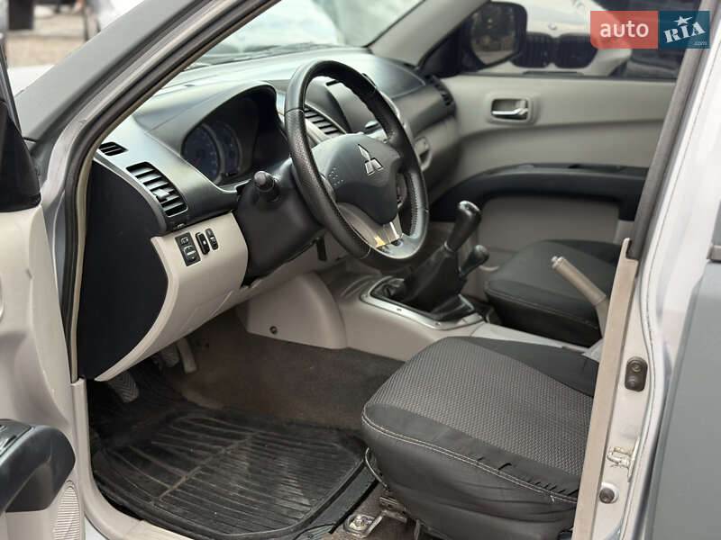 Пикап Mitsubishi L 200 2008 в Новомосковске
