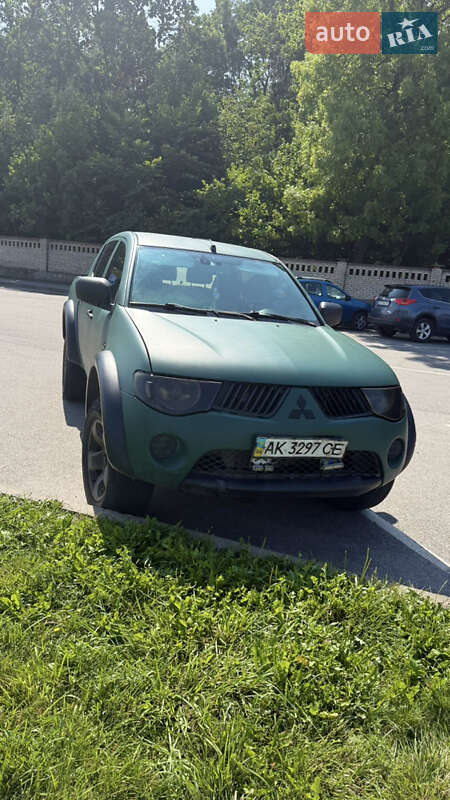 Mitsubishi L 200 2007
