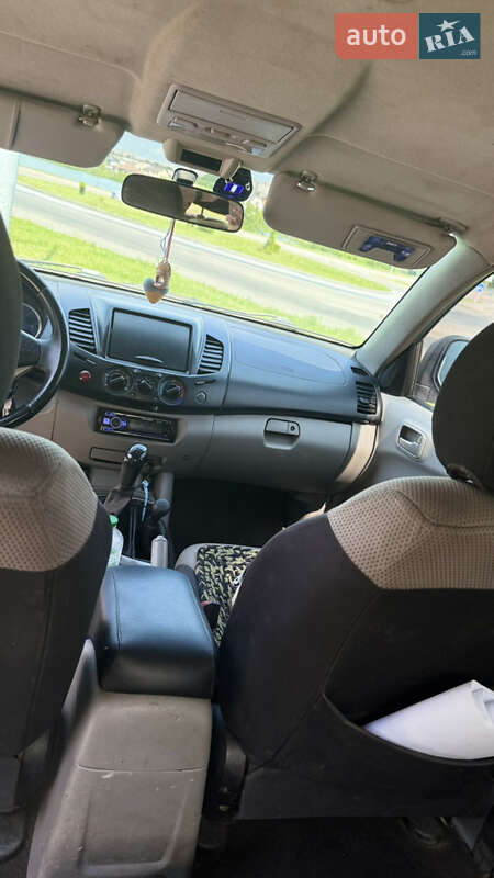 Пікап Mitsubishi L 200 2007 в Вінниці