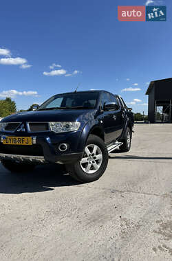 Пикап Mitsubishi L 200 2010 в Кропивницком