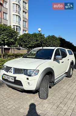 Пикап Mitsubishi L 200 2012 в Ивано-Франковске