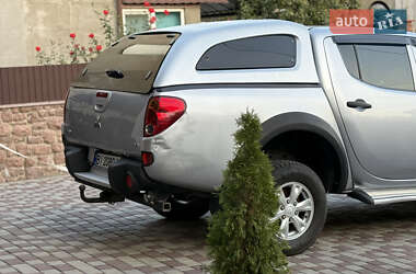 Пикап Mitsubishi L 200 2011 в 