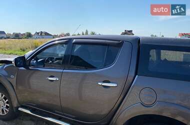 Пикап Mitsubishi L 200 2013 в 