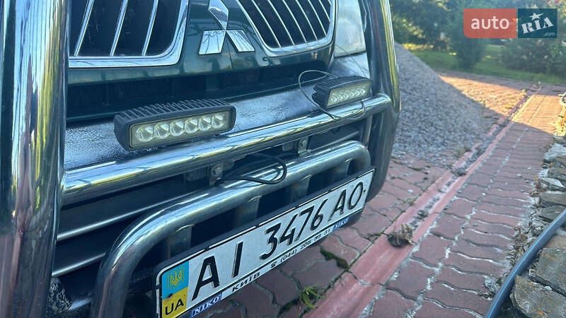 Mitsubishi L 200 2005