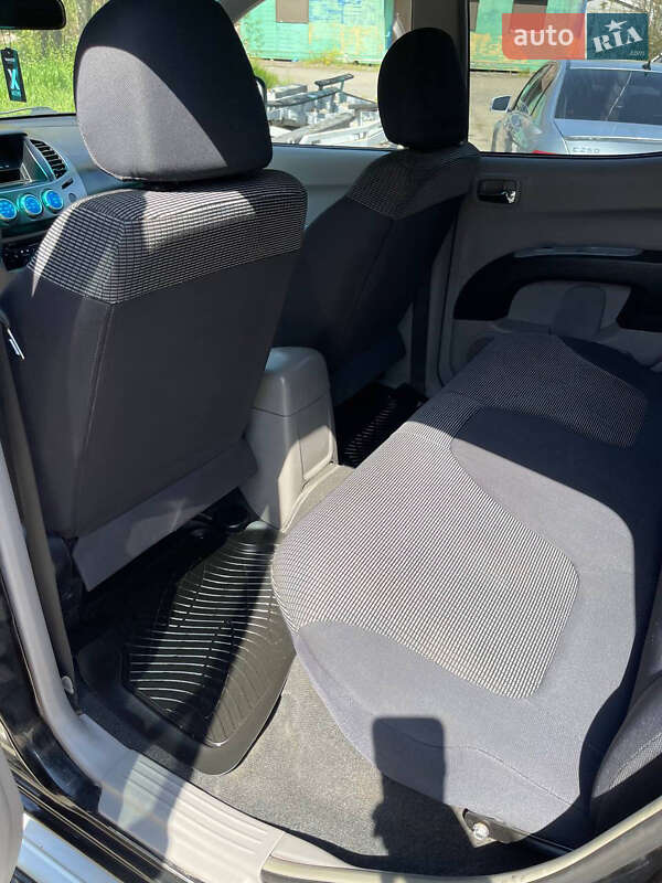 Пикап Mitsubishi L 200 2008 в Каменец-Подольском