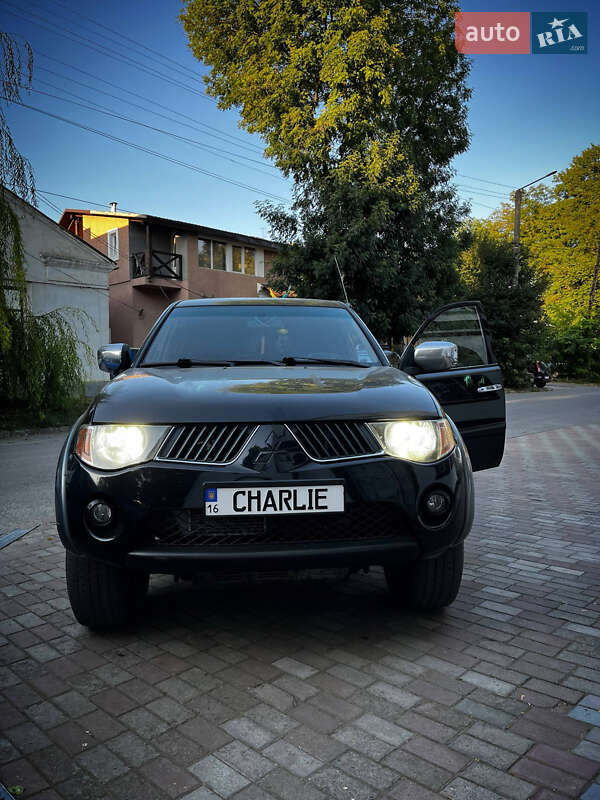 Пикап Mitsubishi L 200 2008 в Каменец-Подольском